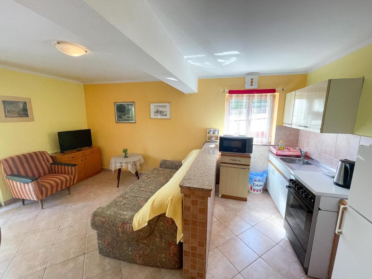 Apartmani Leonarda Jadranovo Kültér fotó