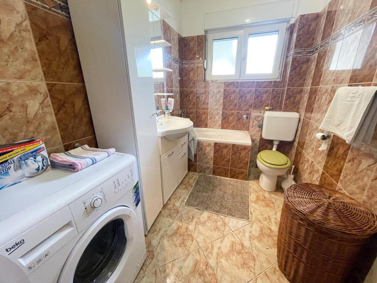 Apartmani Leonarda Jadranovo Kültér fotó