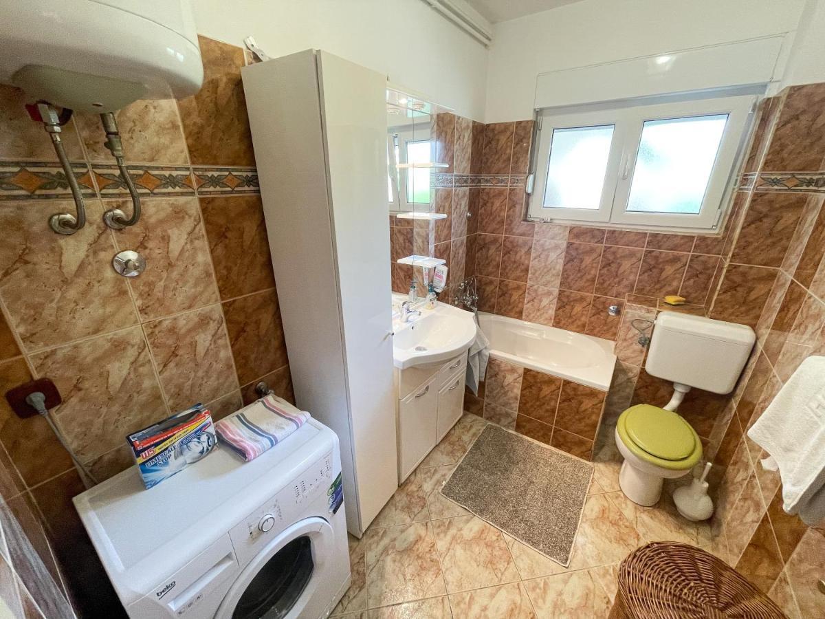 Apartmani Leonarda Jadranovo Kültér fotó